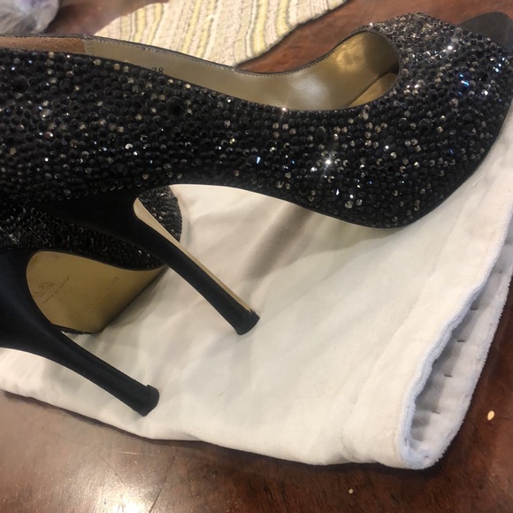 Benjamin Adams London Black Crystallized Satin Dress Pumps, US 7.5 - Picture 8 of 14